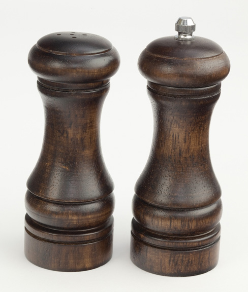 7244 5in/12.5cm Wood peppermill and salt shaker set