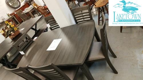 Winners only Dining Set