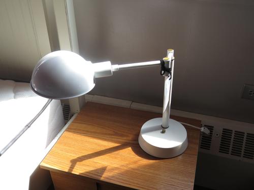 Superior Lighting White Lamp 