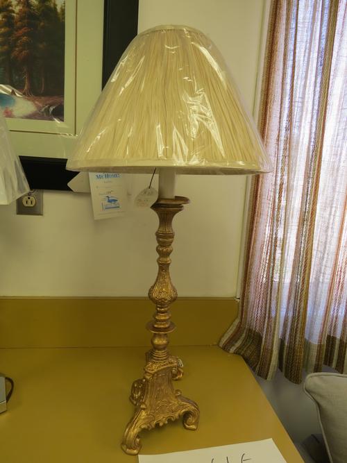 Century BR-1863 Table Lamp