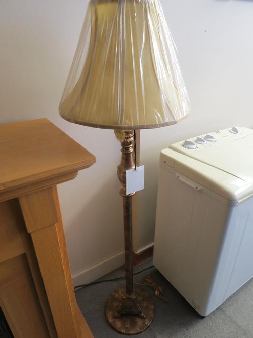 Century Floor Lamp BR 1820